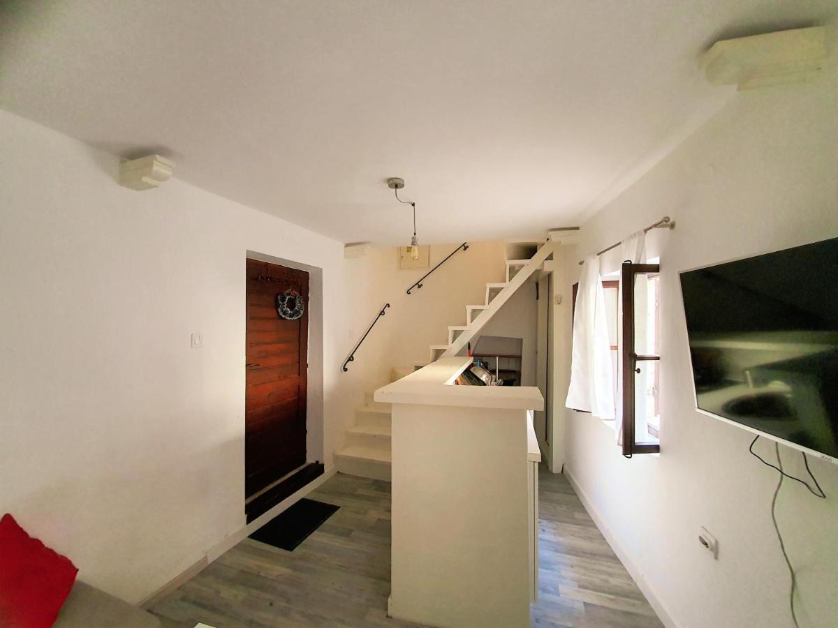 St.Tripun Apartment Kotor Exteriör bild